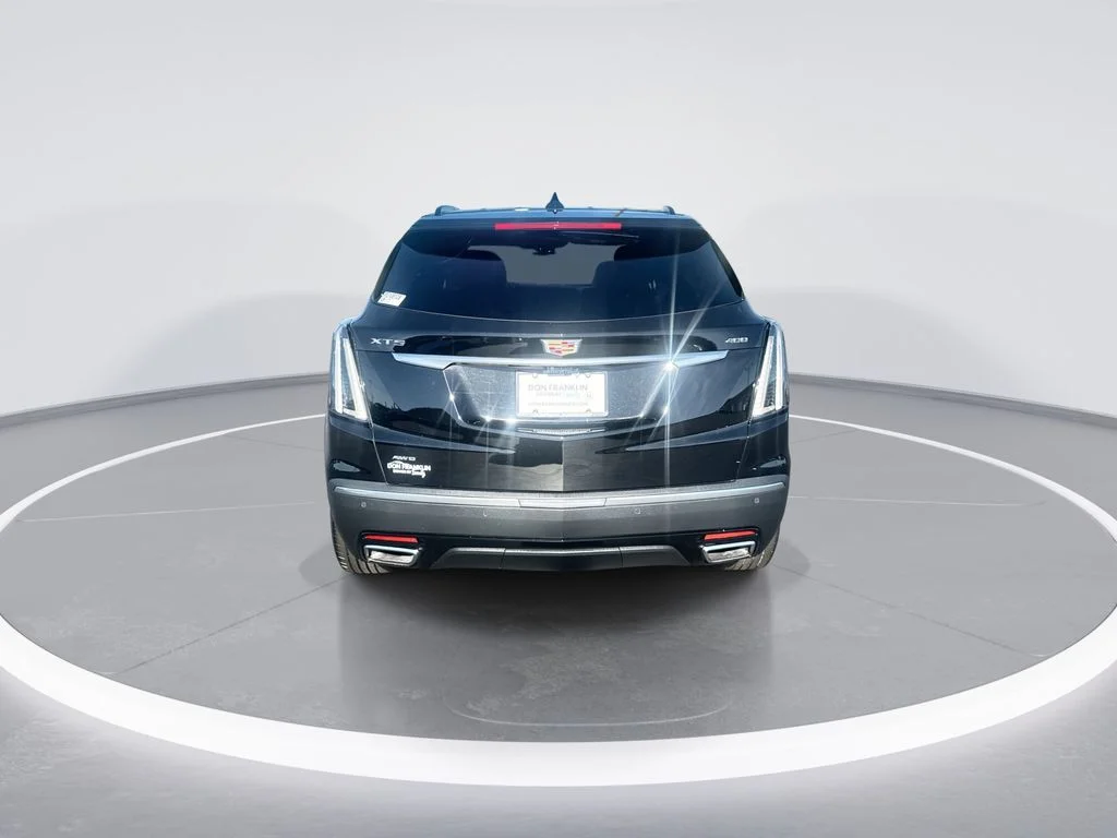 Used 2023 Black Cadillac Sport image 7