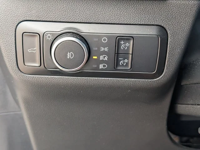 Used 2025 Gray Ford ST-Line Select image 22