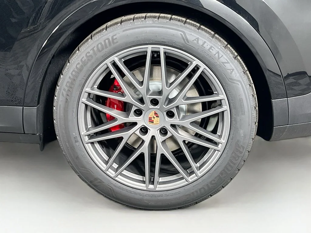 New 2026 Black Porsche S image 33