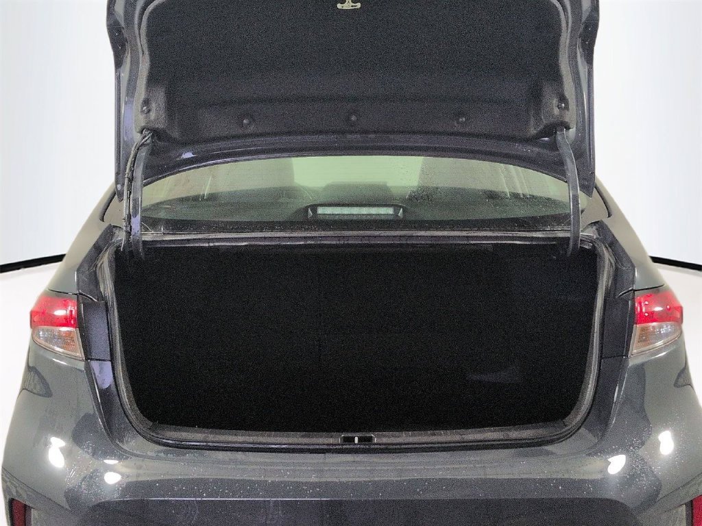 2024 Toyota Corolla LE - Photo 16