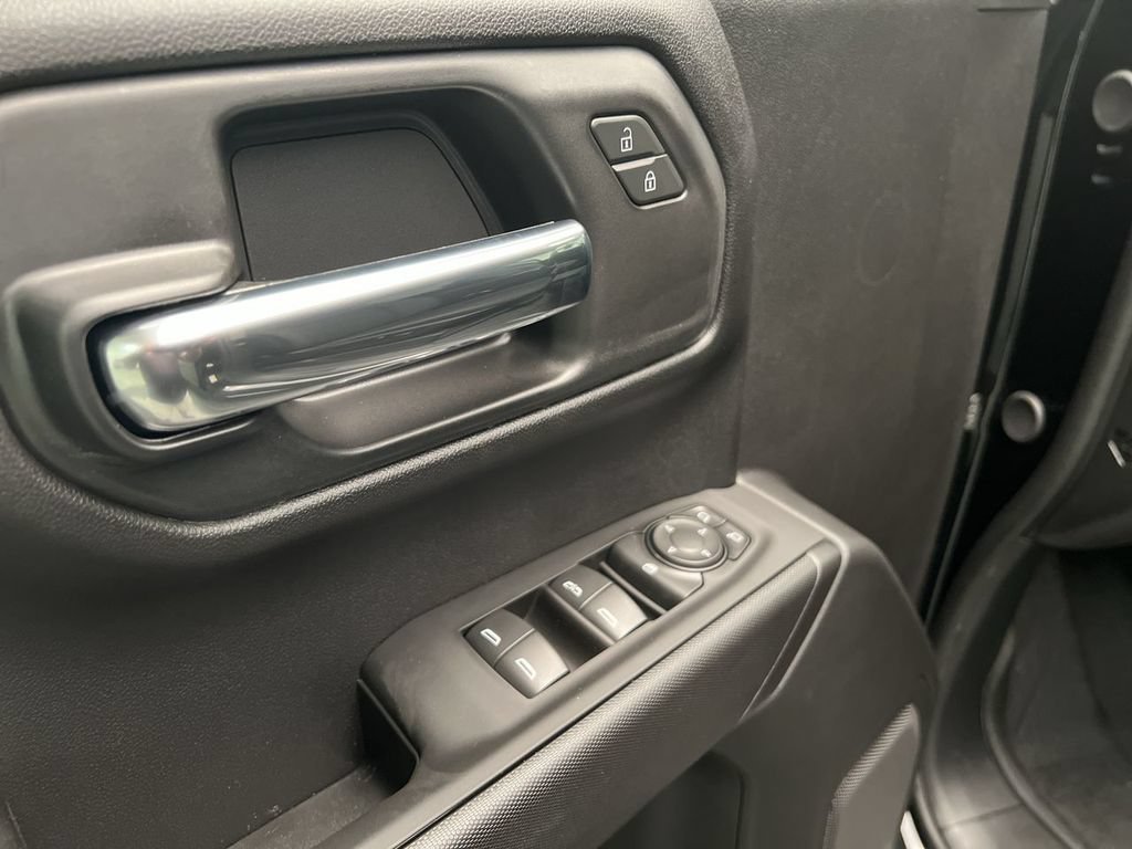 2026 Chevrolet Silverado 1500 Custom - Photo 13