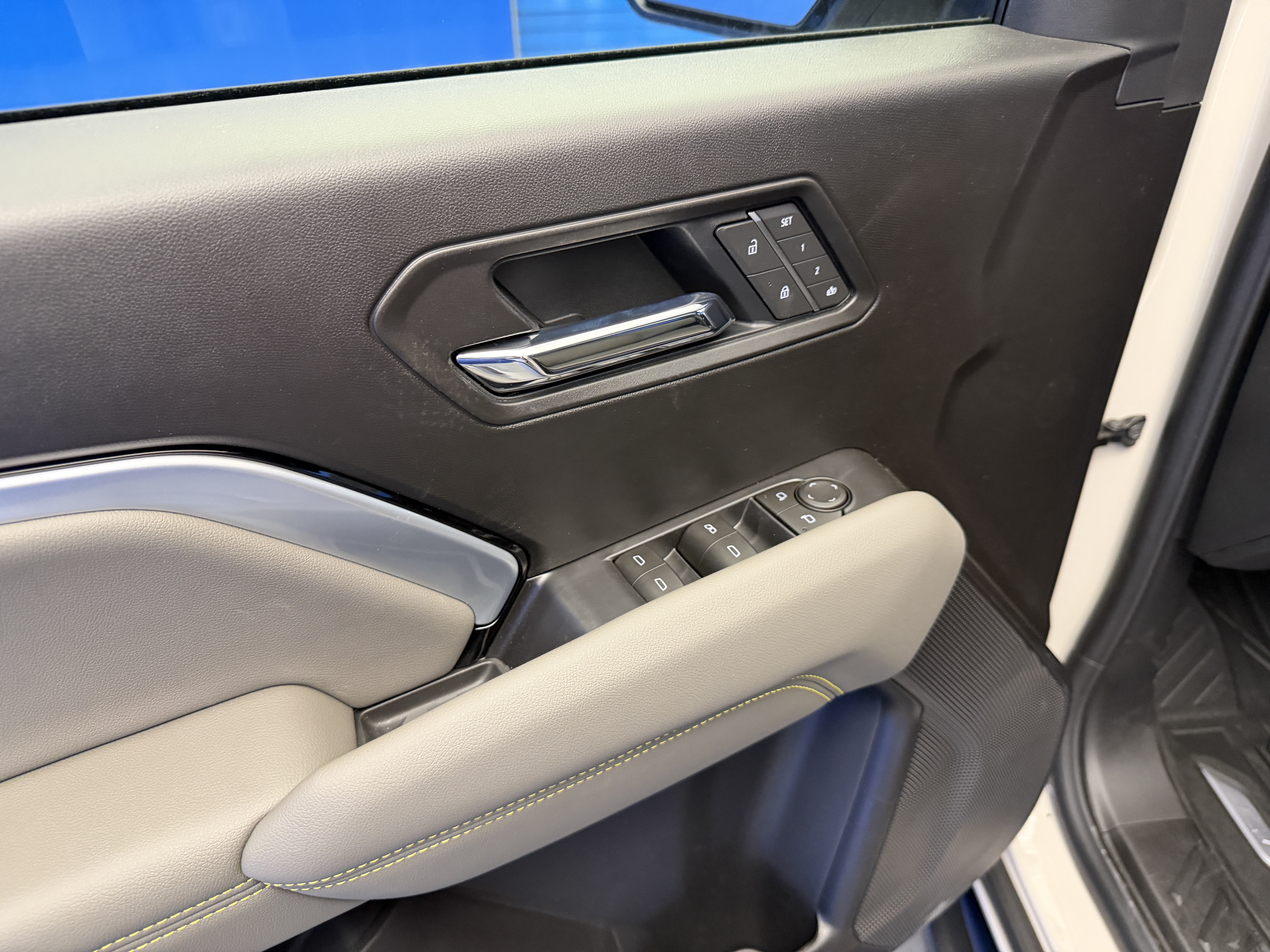2026 Chevrolet Colorado ZR2 - Photo 10