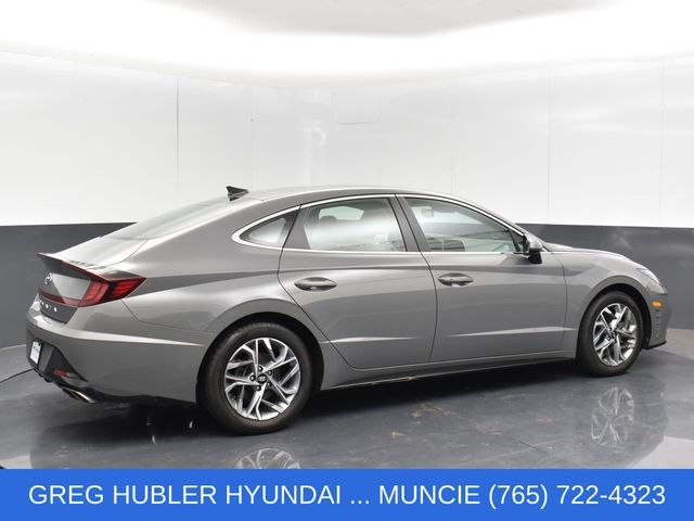 Used 2023 Gray Hyundai SEL image 17