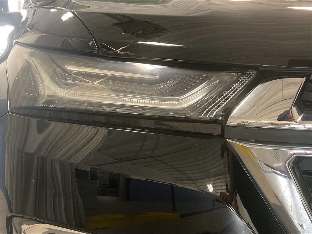 Used 2023 Mosaic Black Metallic Chevrolet LT Cloth image 33