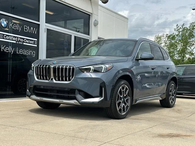 Certified Used 2025 Storm Bay Metallic BMW xDrive28i image 3