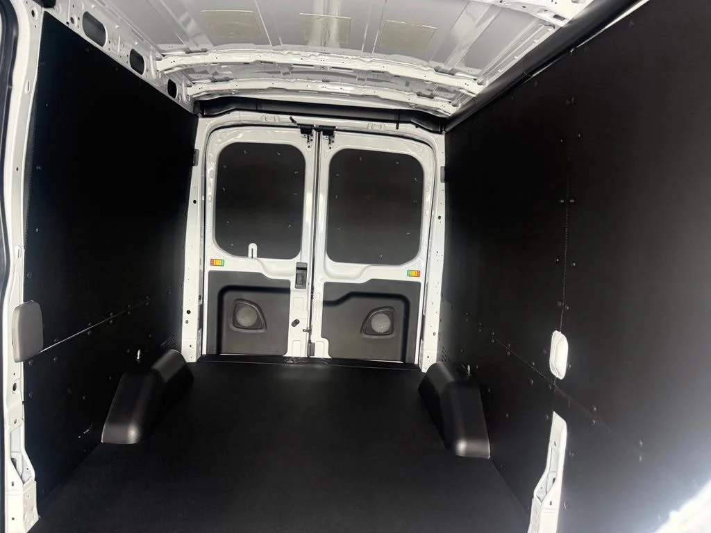 New 2026 Oxford White Ford Cargo Van image 34