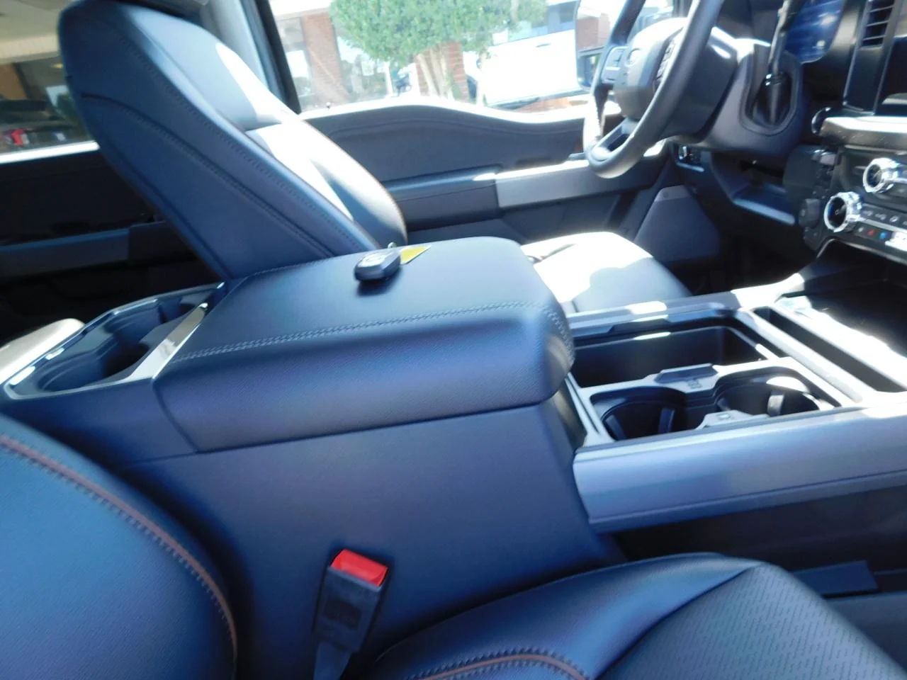 New 2027 Carbonized Gray Metallic Ford F-250® Lariat® image 25