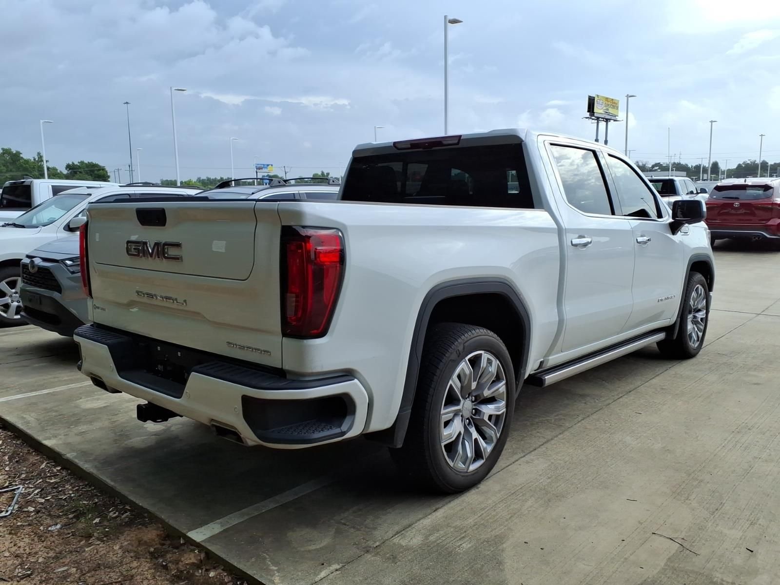Used 2024 Summit White GMC Denali image 8