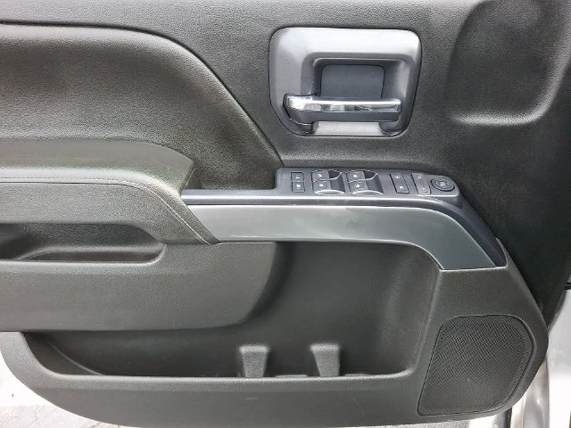 Used 2014 Silver Chevrolet LT image 13