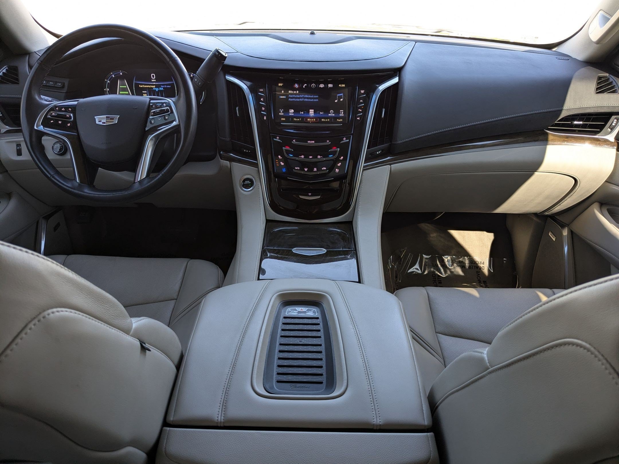 2020 Cadillac Escalade ESV Luxury - Photo 26