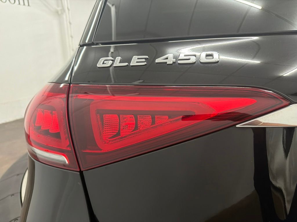 Certified Used 2022 Black Mercedes-Benz GLE 450 image 12