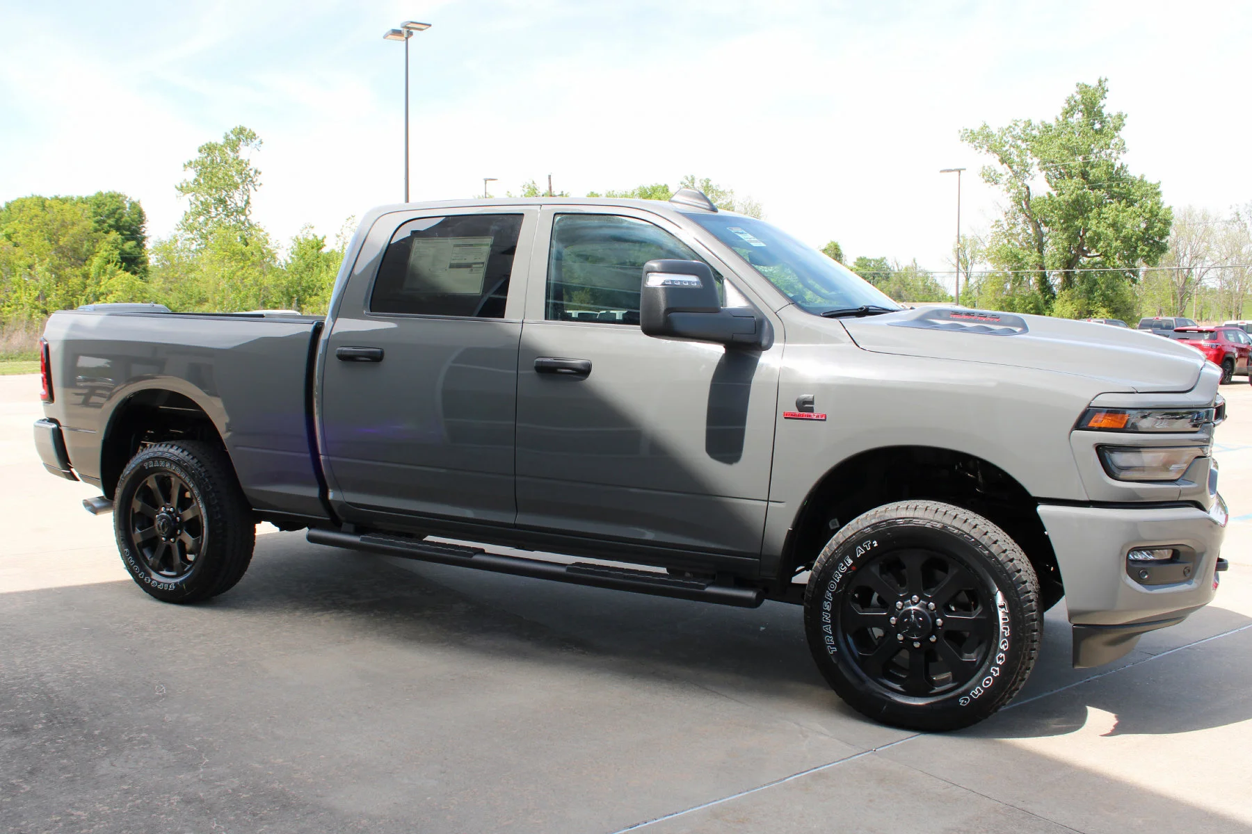New 2026 Ceramic Gray Clear-Coat Exterior Paint RAM Black Express Crew Cab 4x4 image 26