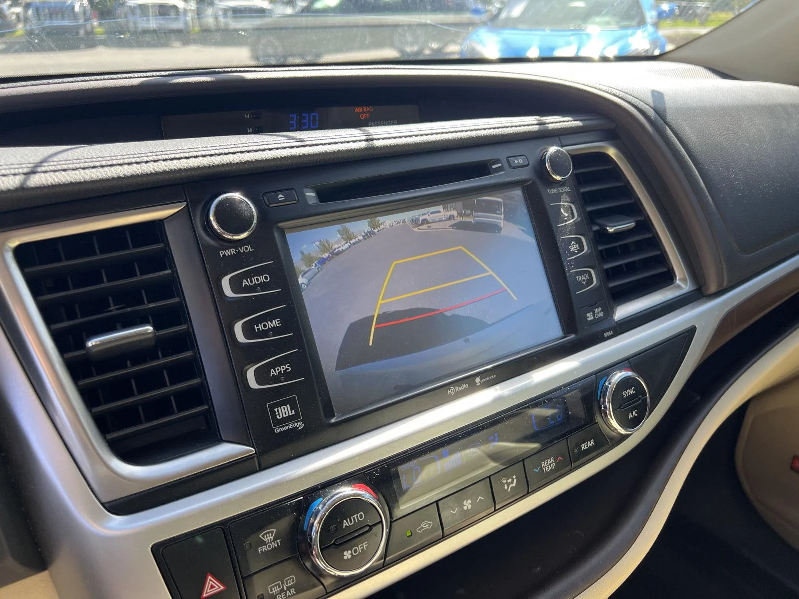 2015 Toyota Highlander Limited - Photo 23