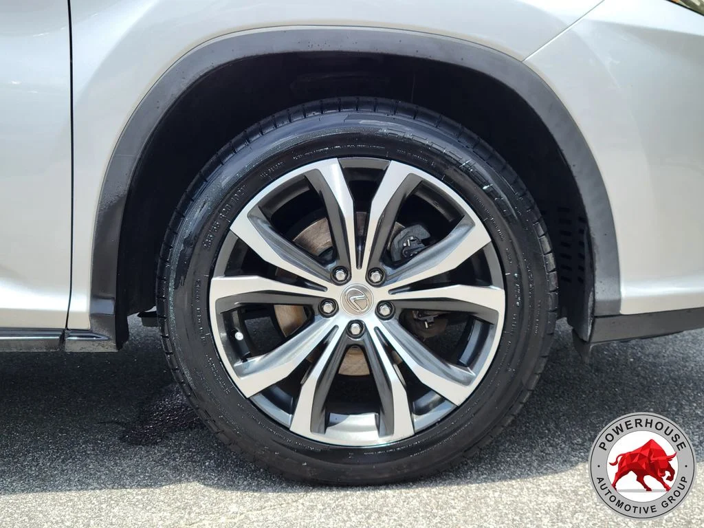 Used 2017 Silver Lexus 350 image 10