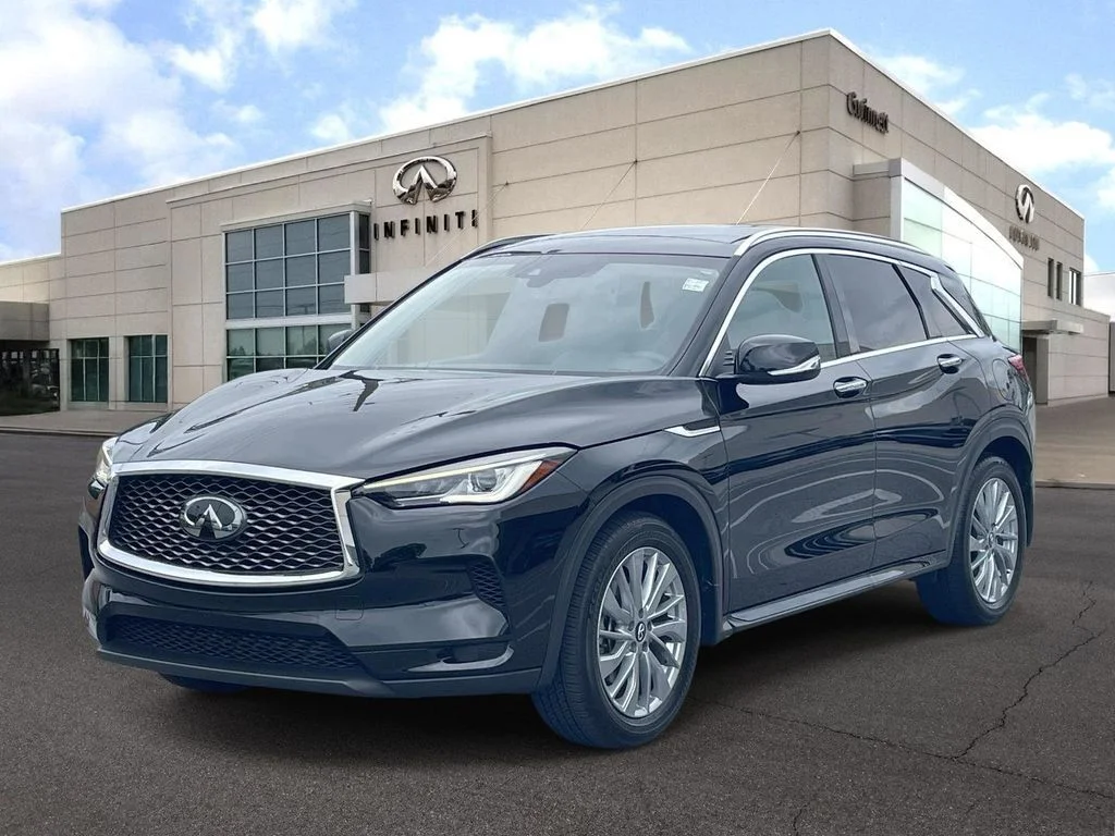 Used 2023 Black INFINITI LUXE image 1