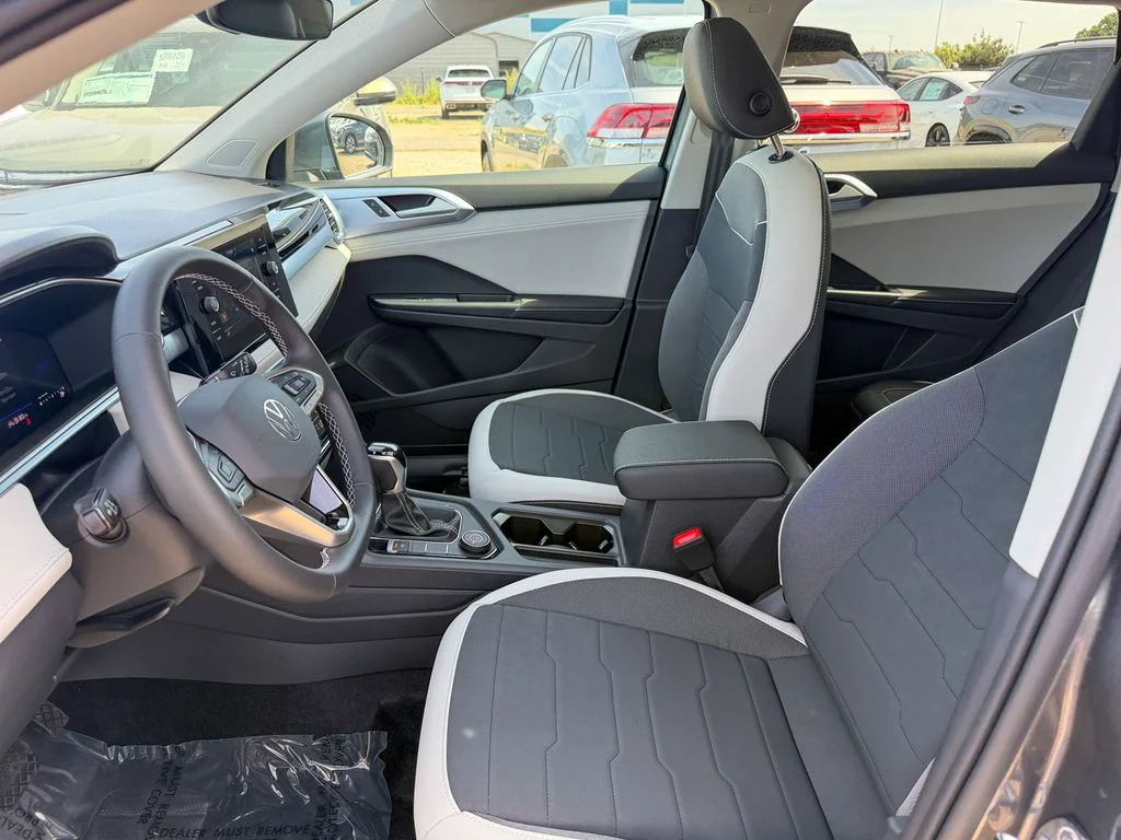 New 2026 Platinum Gray Metallic Volkswagen 1.5T SE image 12