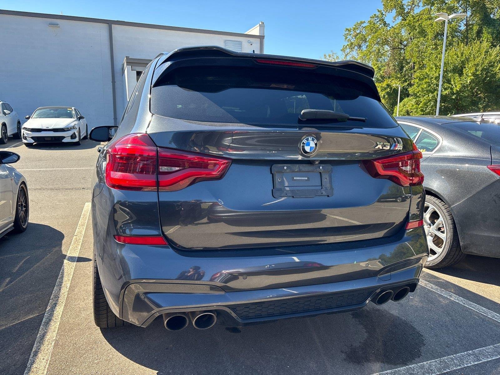 Used 2020 Dark Graphite Metallic BMW  image 4