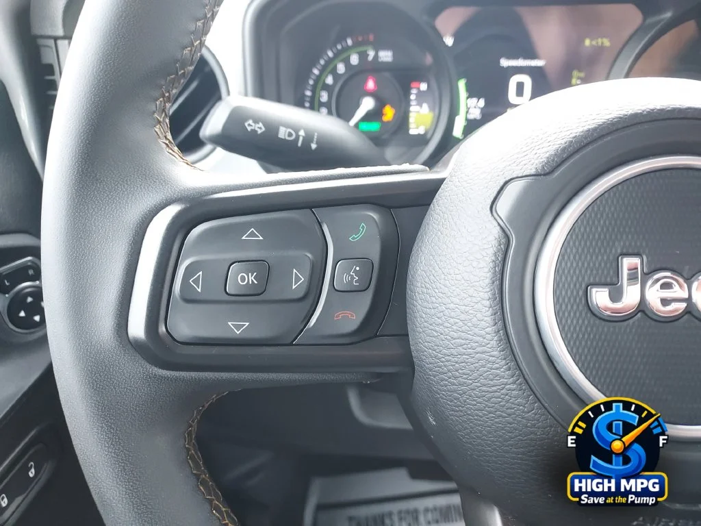 Used 2024 Silver Jeep Sport S 4xe image 18