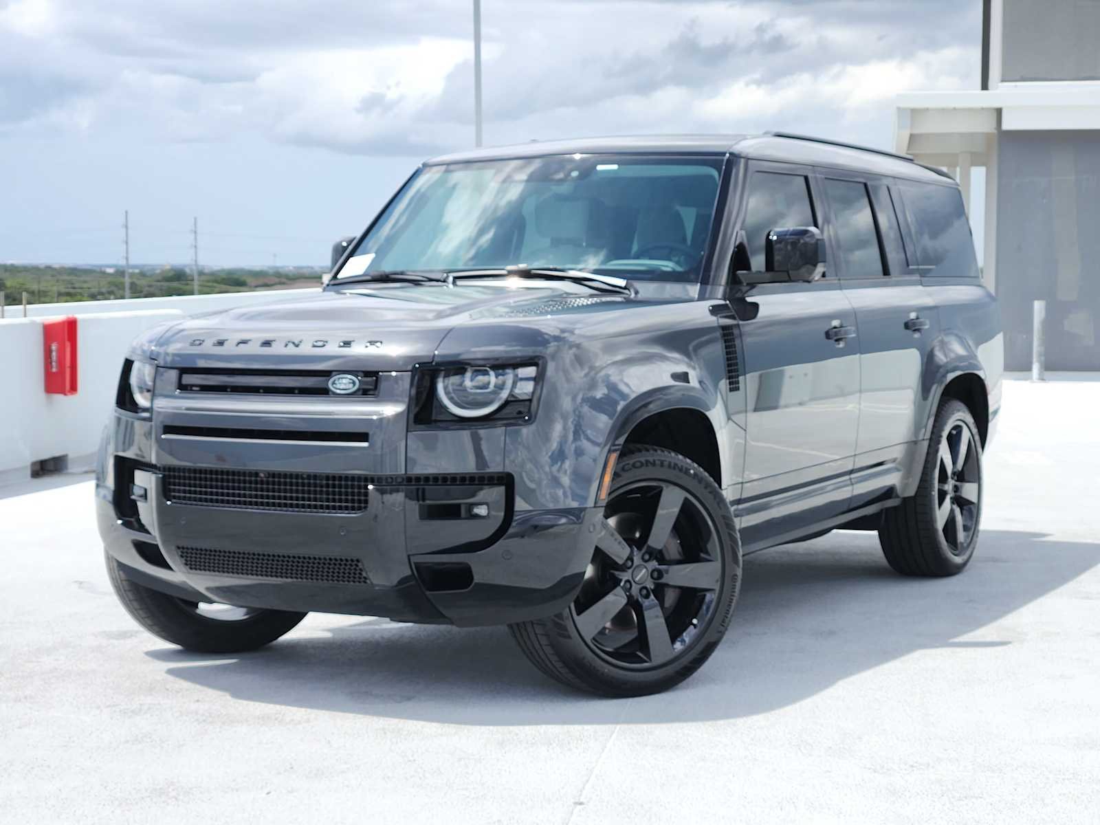 2026 LAND ROVER Defender 130 X-Dynamic SE