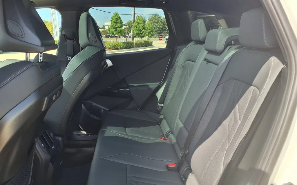 Used 2026 White BMW 30 xDrive image 10