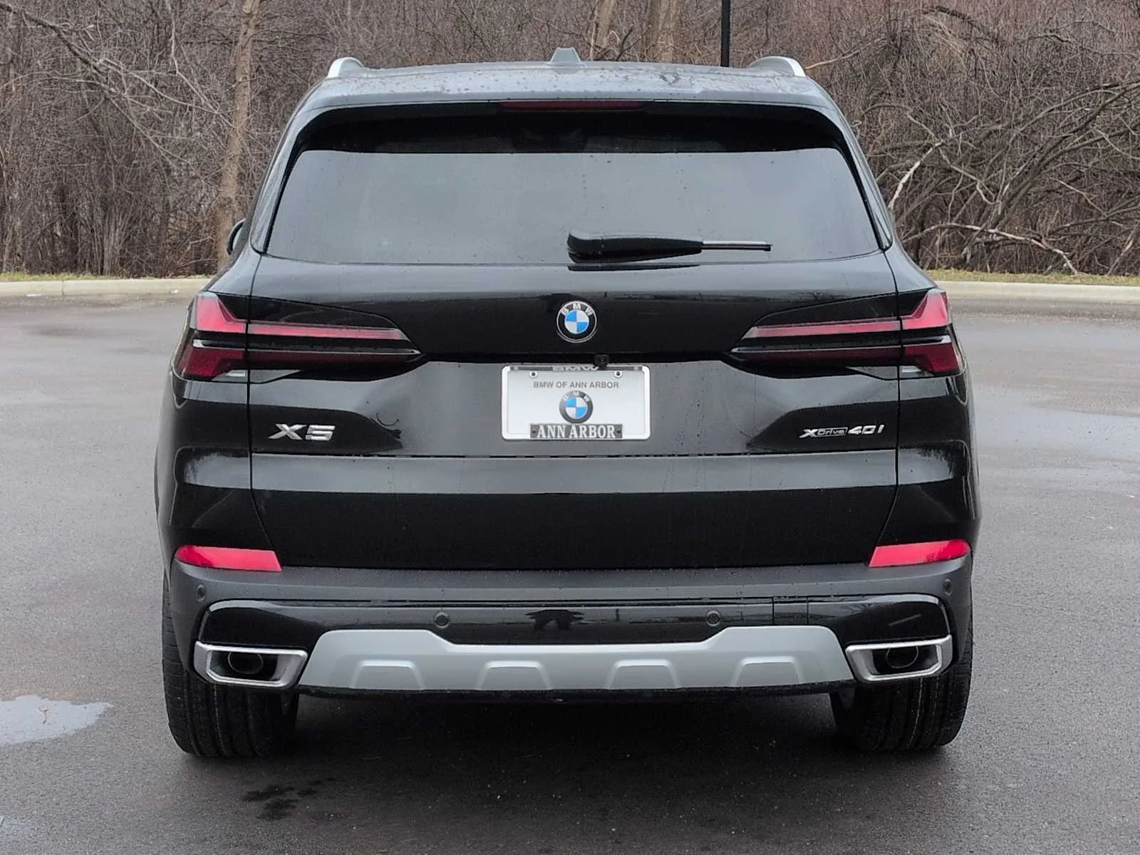 New 2026 Black Sapphire Metallic BMW xDrive40i image 13