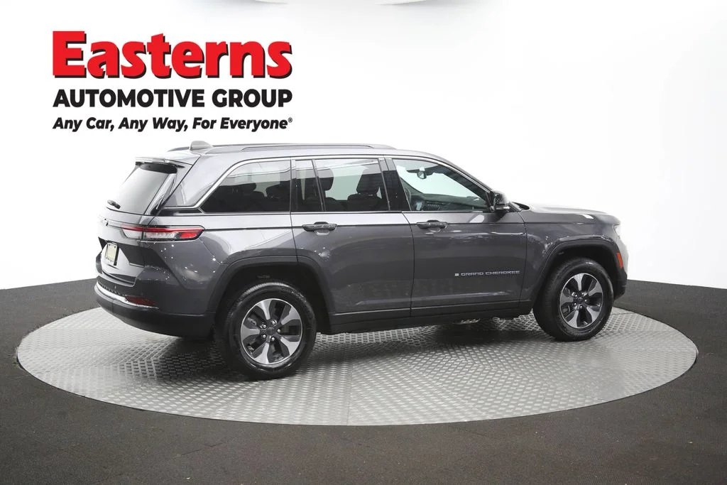 Used 2024 Gray Jeep 4xe image 47