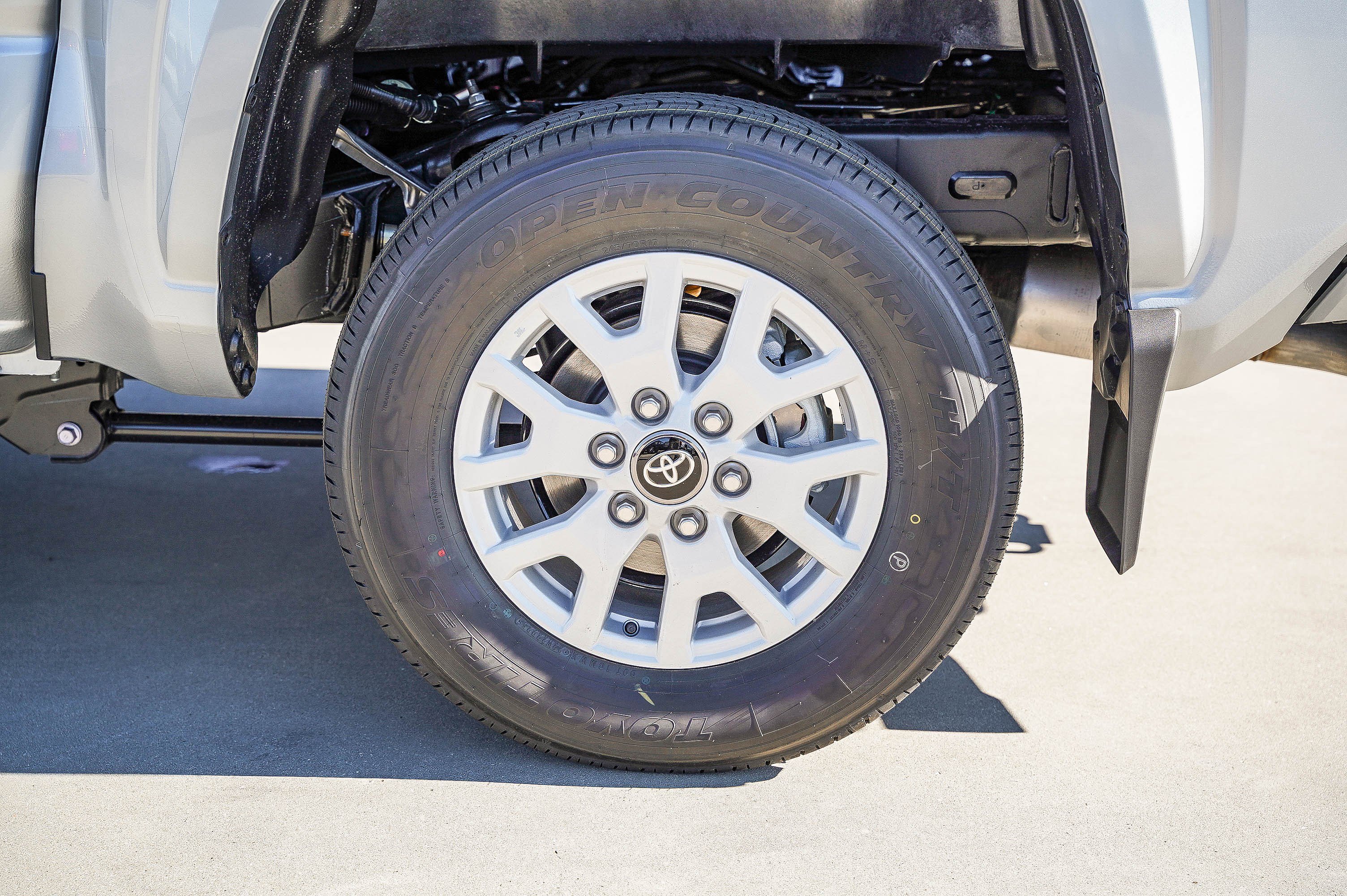 2026 Toyota Tacoma SR5 - Photo 7