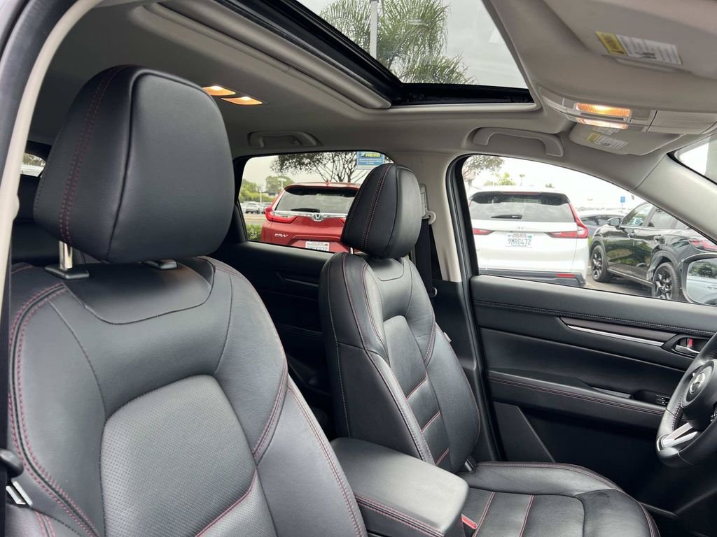 Used 2025 Gray Mazda 2.5 S Carbon Edition image 31