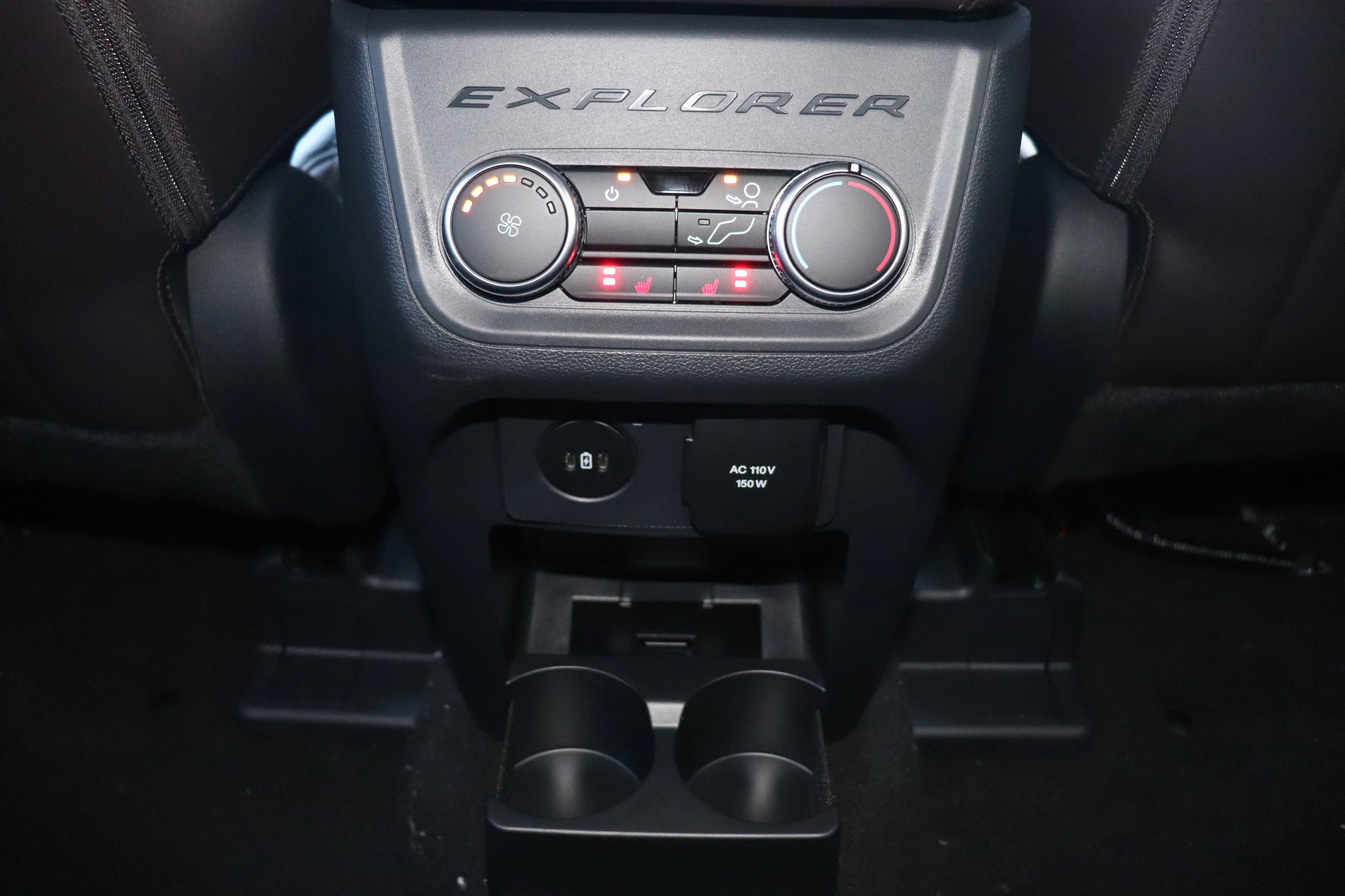 New 2026 CARBONIZED GREY METALLIC Ford Platinum image 18