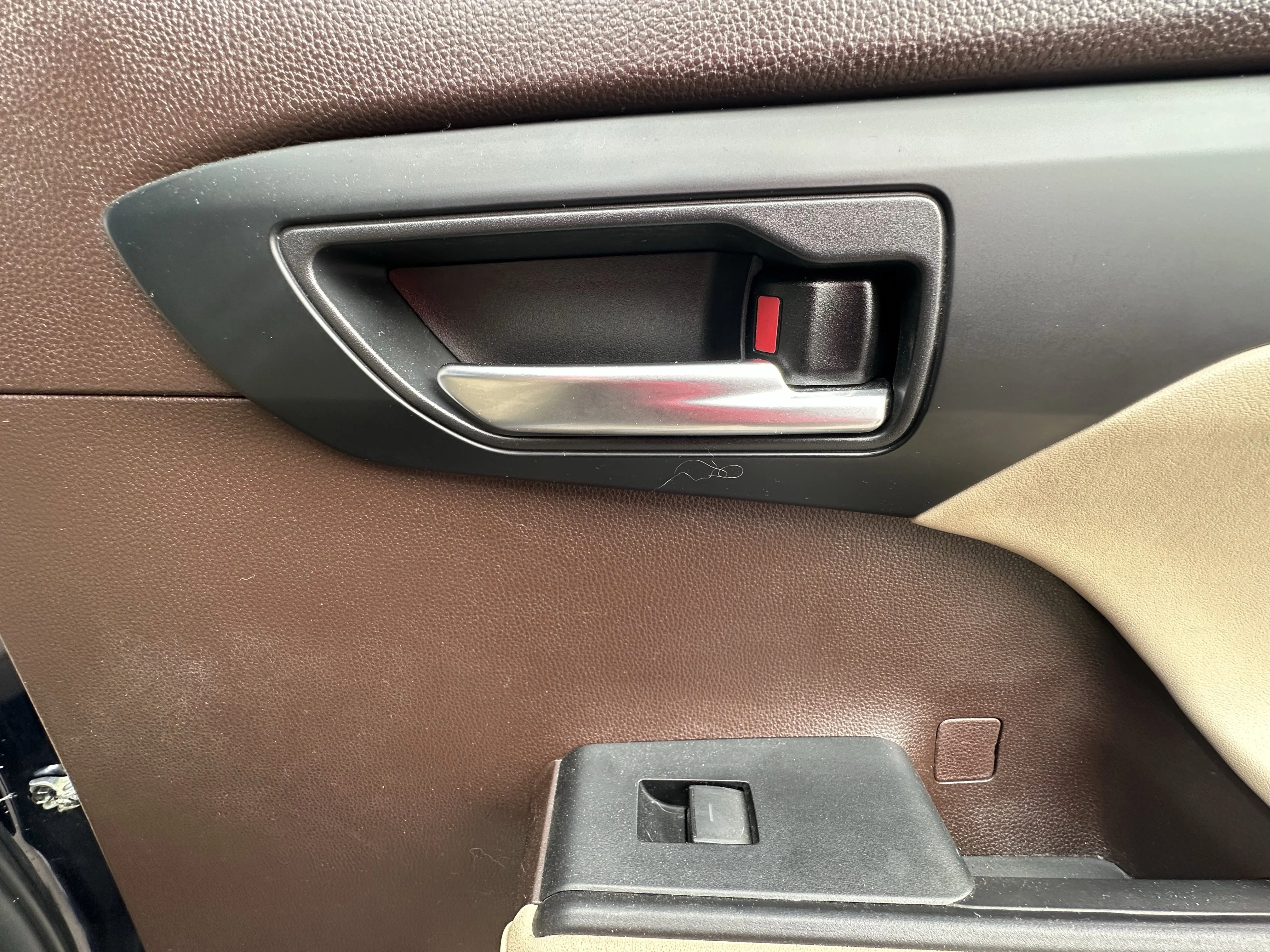 Used 2022 Blue Toyota XLE image 19