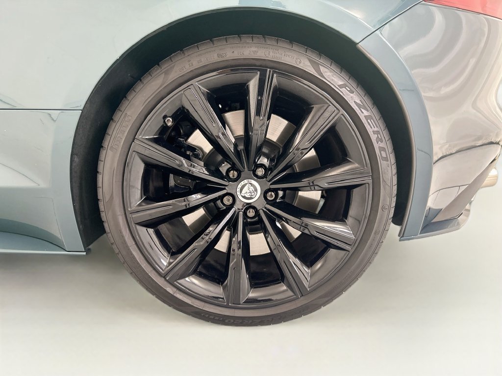 Used 2024 Green Metallic Jaguar P575 R75 image 33