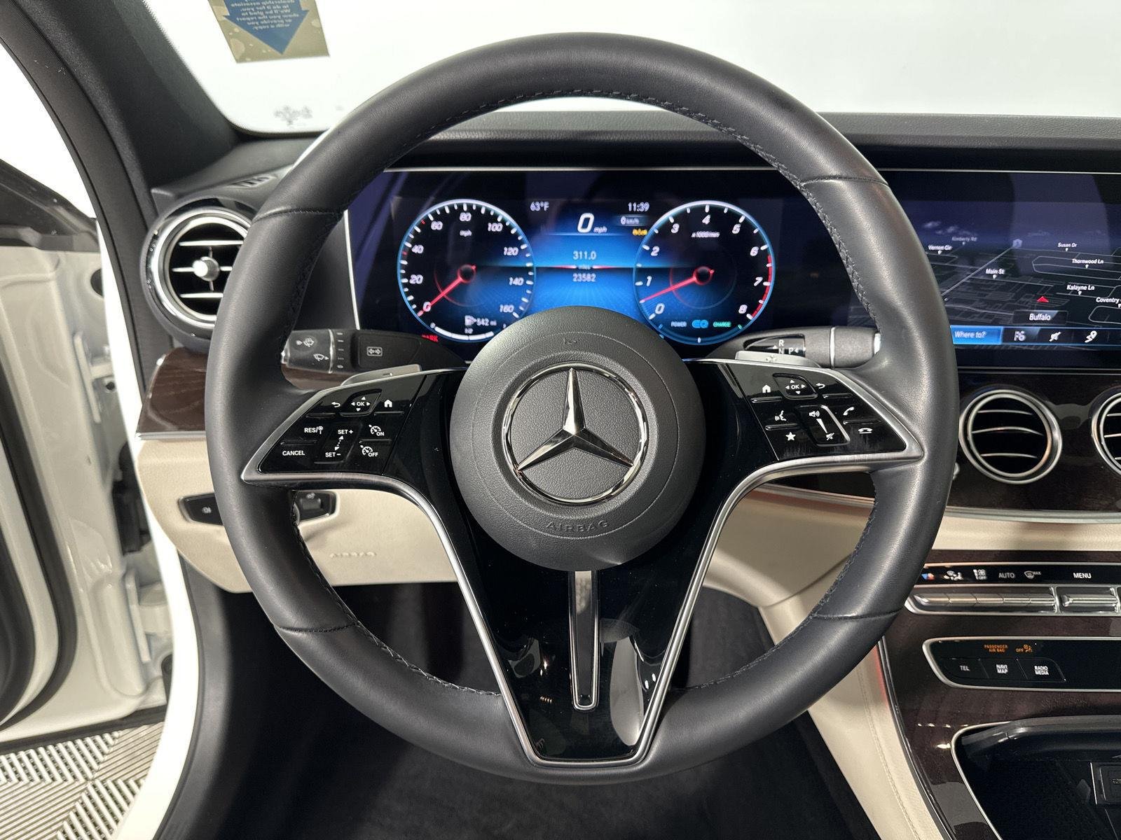 Used 2023 MANUFAKTUR Diamond White Mercedes-Benz E 450 image 10