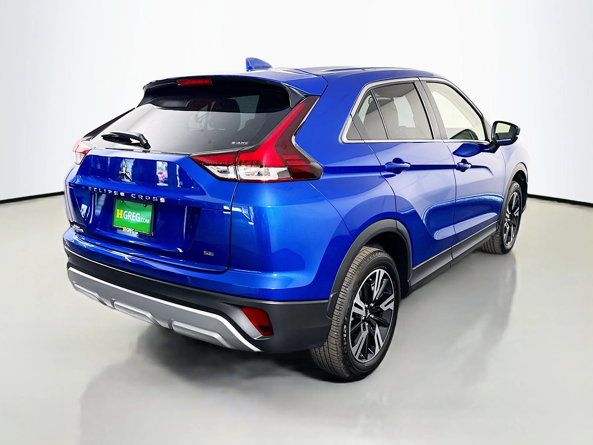 Used 2026 Lightning Blue Metallic Mitsubishi Black Edition image 7