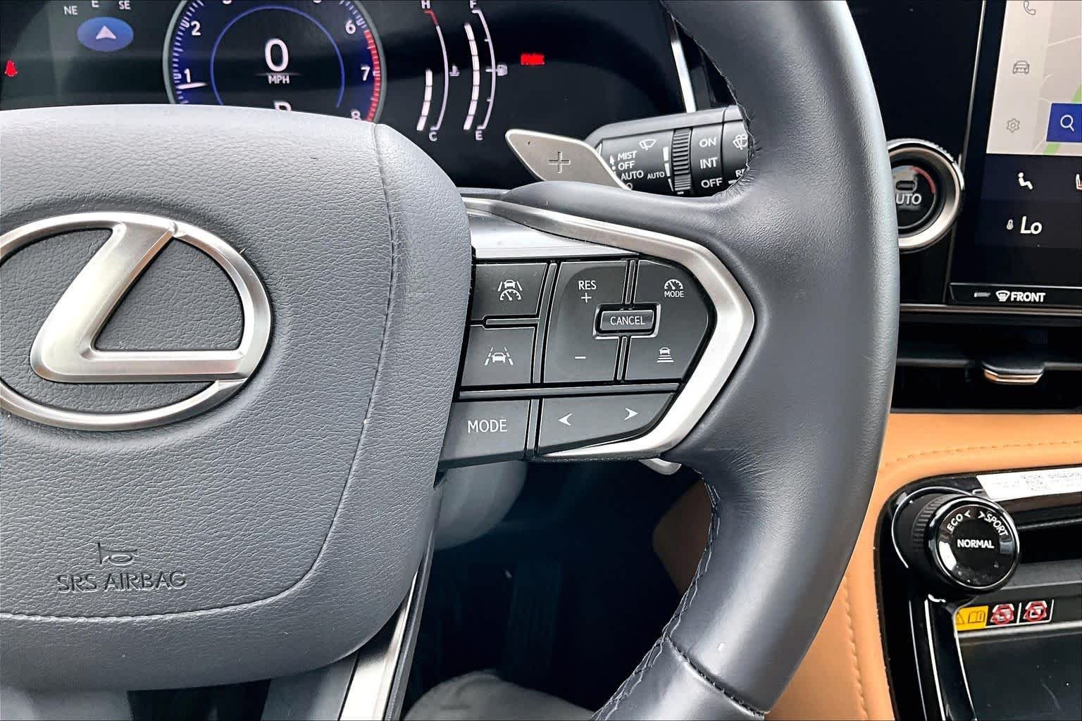 Used 2026 Ultra White Lexus Premium image 25