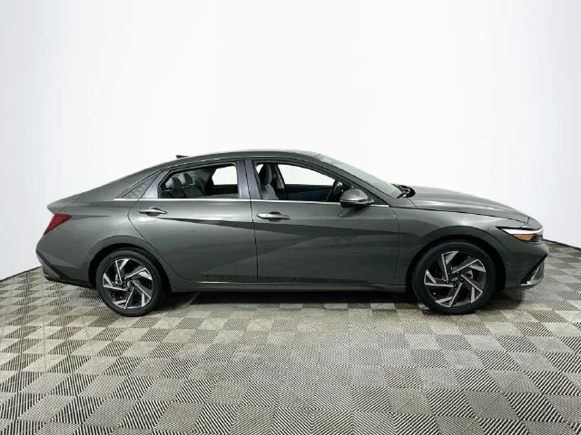 New 2026 Hyundai ELANTRA Limited