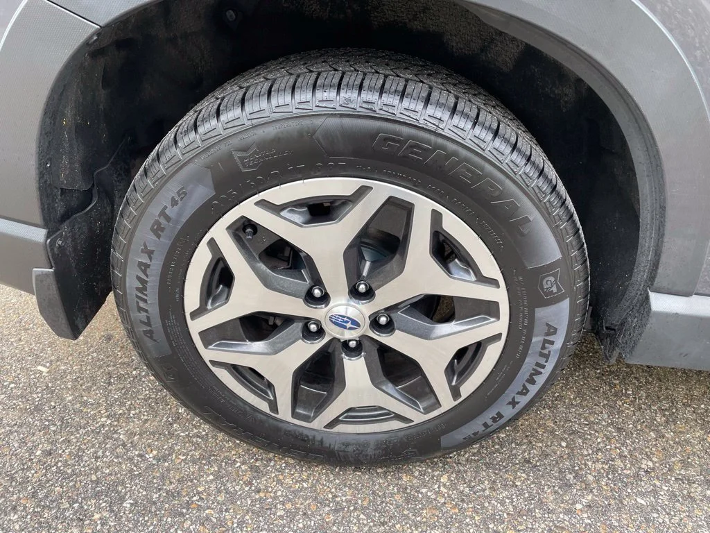 Used 2023 Gray Metallic Subaru Premium image 6
