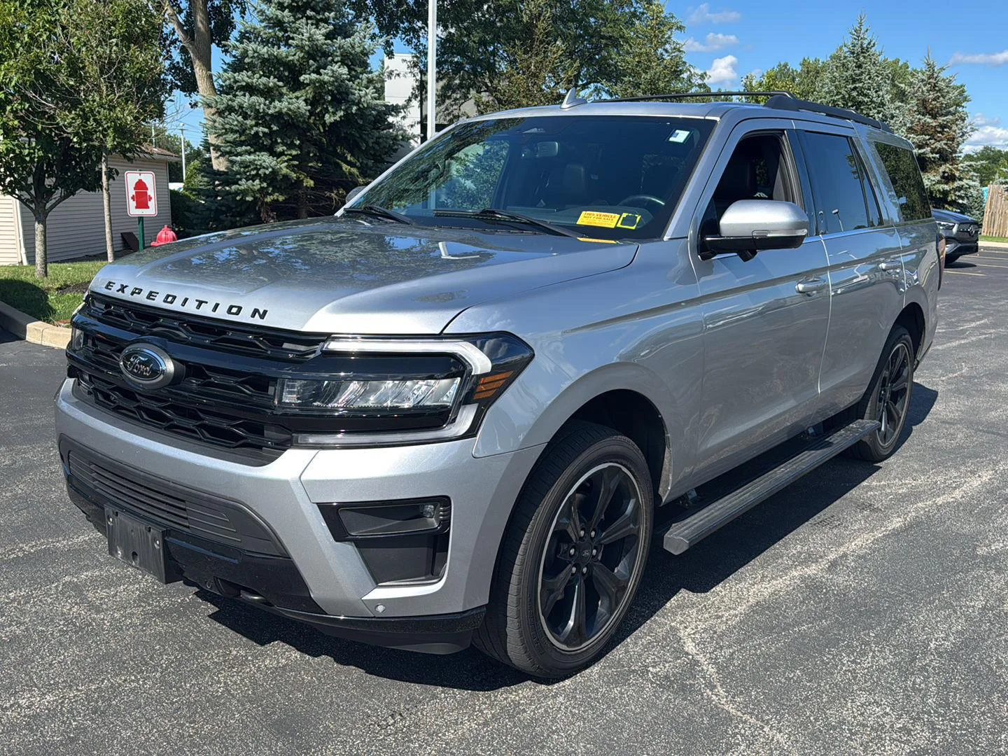 Used 2023 Iconic Silver Metallic Ford Limited image 2