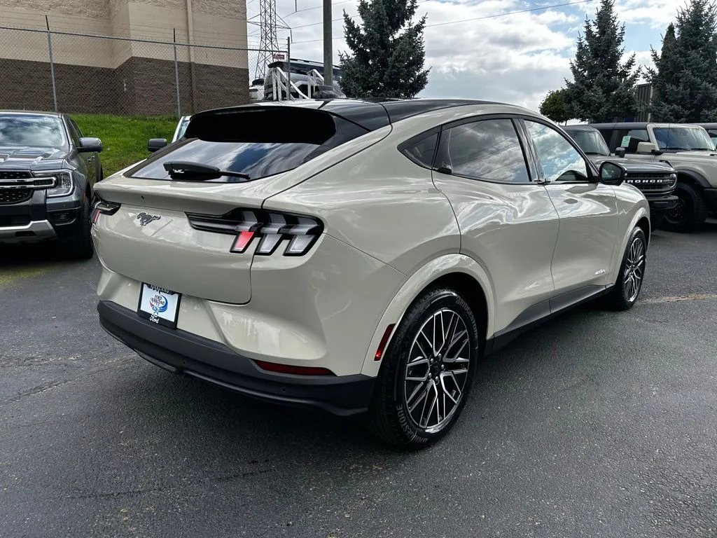 New 2026 Desert Sand Ford Premium image 7