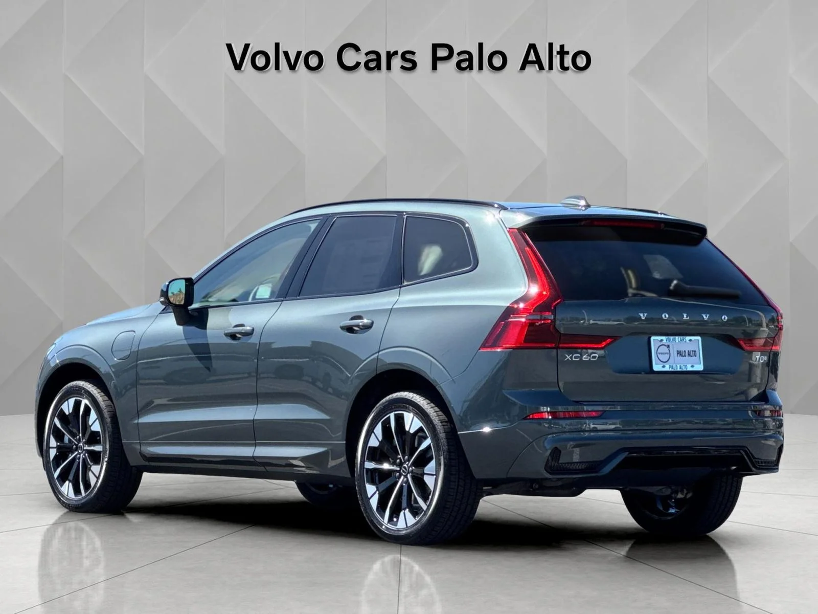 New 2026  Volvo T8 Plus image 6