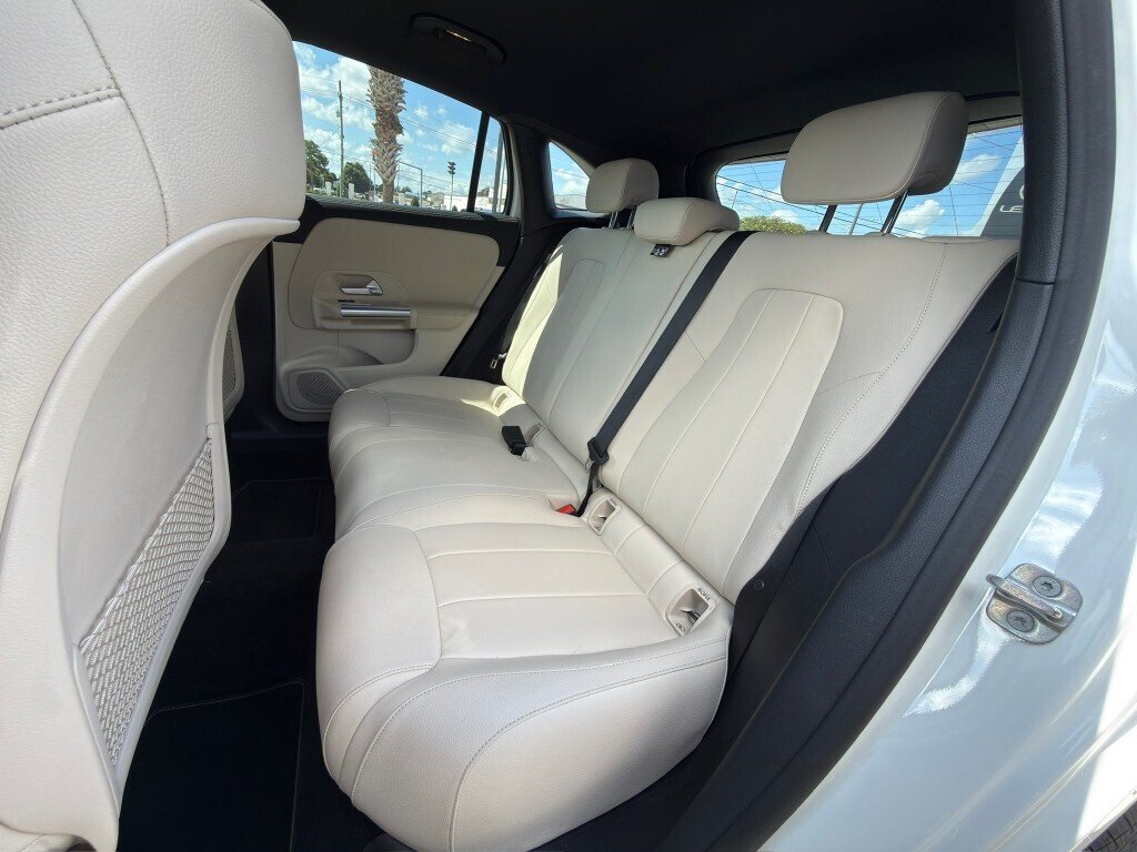 Used 2024 WHITE Mercedes-Benz GLA 250 image 11
