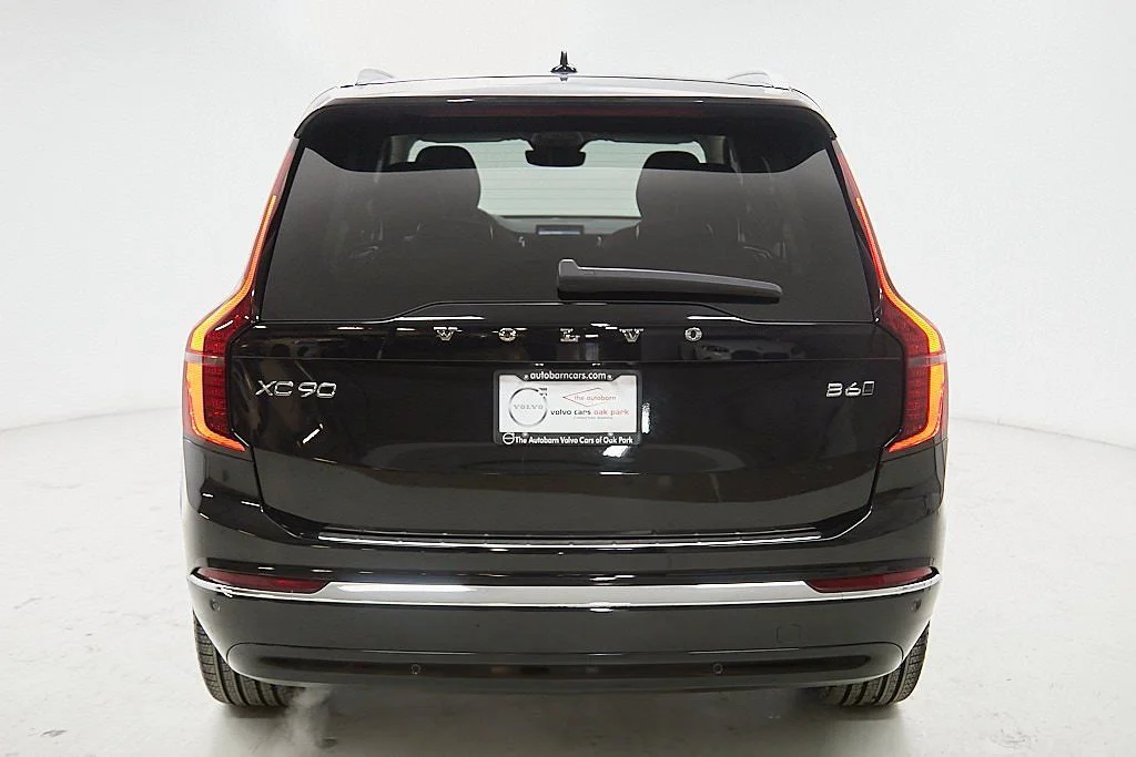 2026 Volvo XC90 Plus - Photo 8