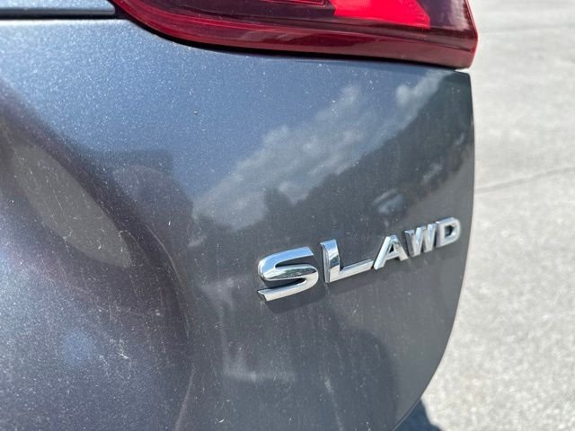 Used 2017 Gray Nissan SL image 11