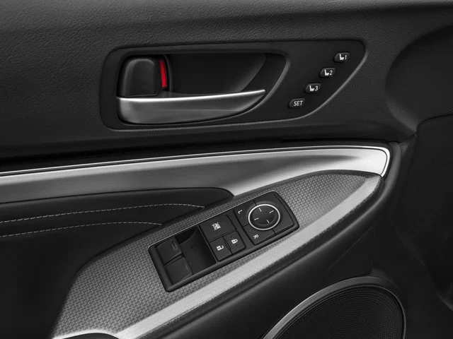 Used 2016  Lexus 350 image 19