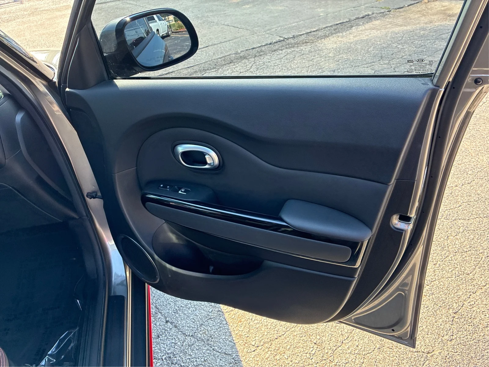 Used 2018 Gray Kia ! image 19