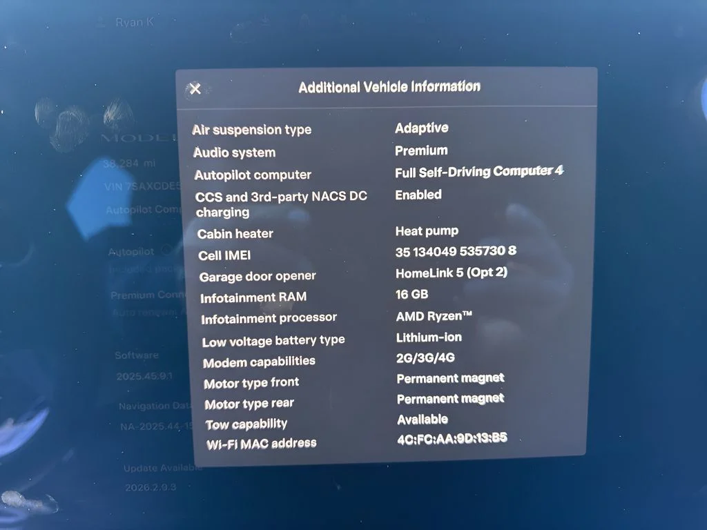 Used 2024  Tesla Base image 24