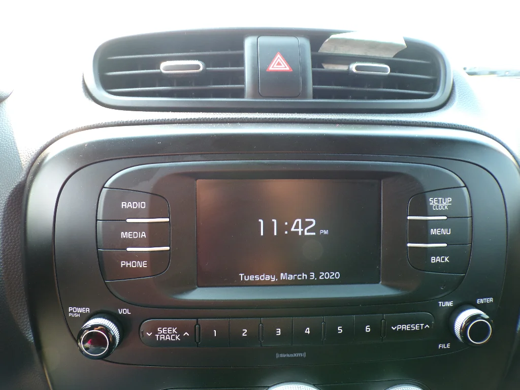 Used 2017 Alien II Kia Base image 18