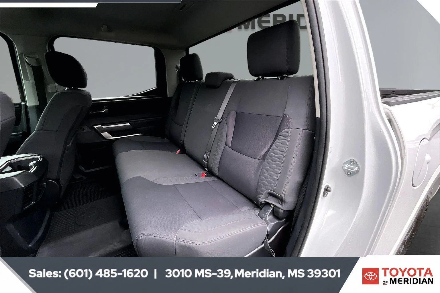 Used 2023 Ice Cap Toyota SR5 image 19