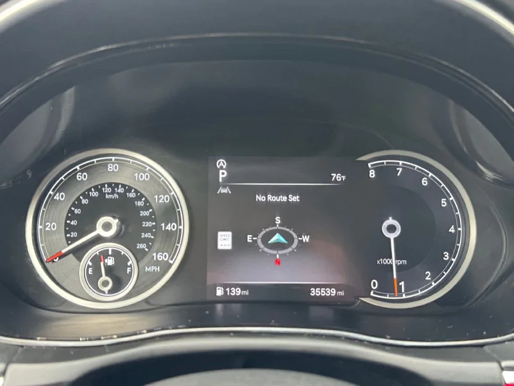 Used 2024 Red Genesis 2.5T image 5