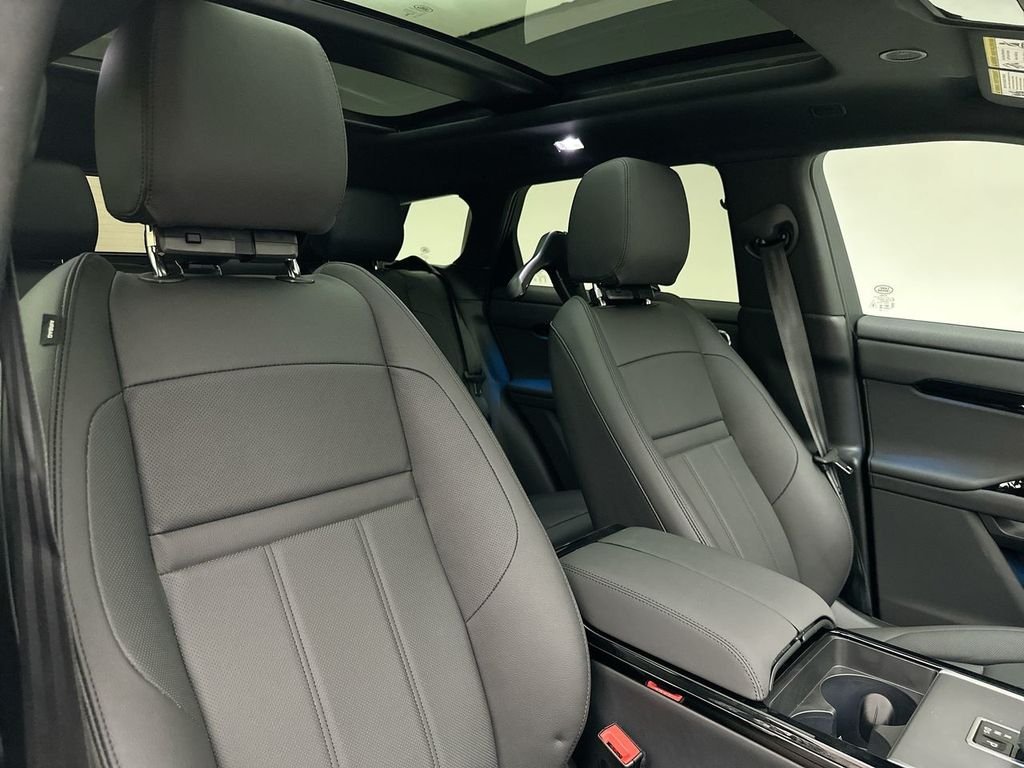 New 2026 Fuji White Land Rover S image 6