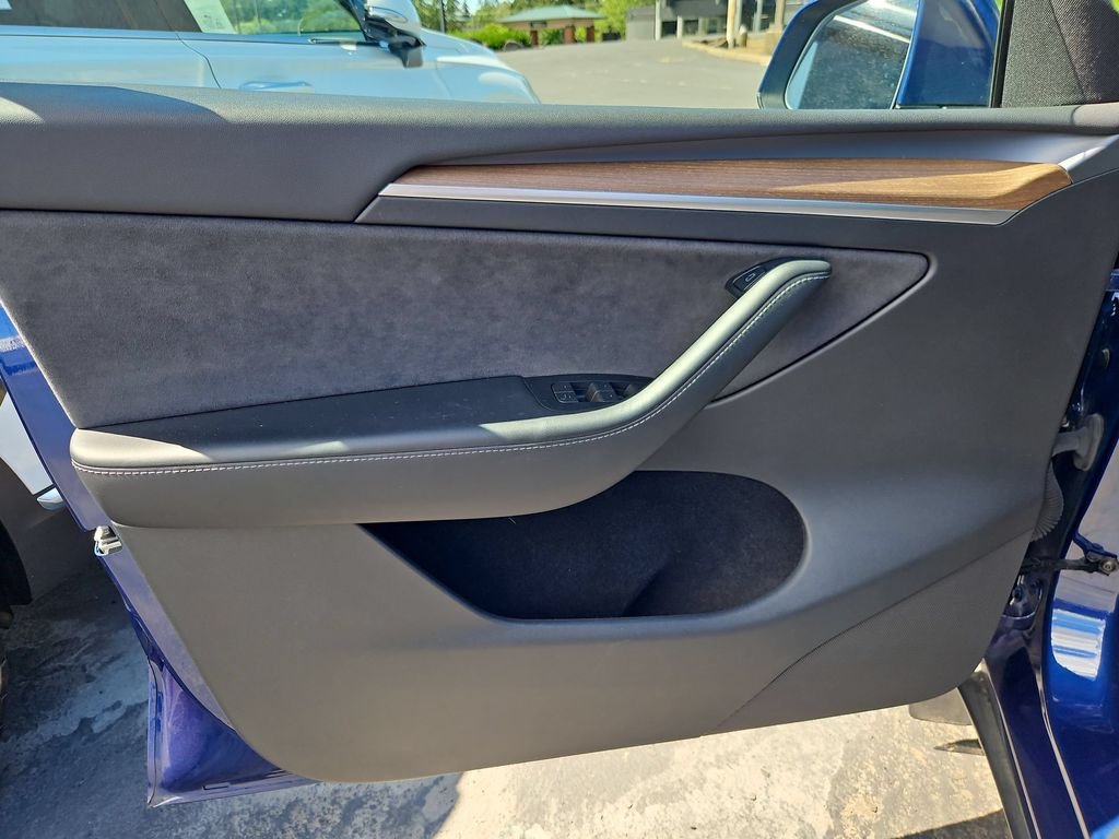 Used 2023 Blue Tesla Long Range image 10